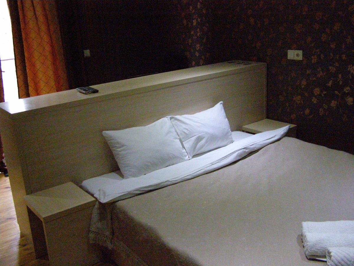 Sadok Otel Kiev Dış mekan fotoğraf